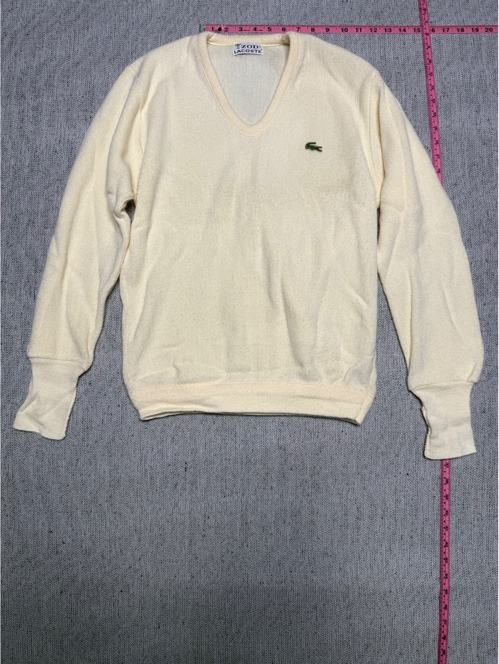 Vintage Izod Lacoste Cream Acrylic V-Neck Sweater Medium